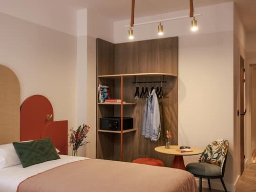 Ibis Styles Sevilla Santa Justa, Room