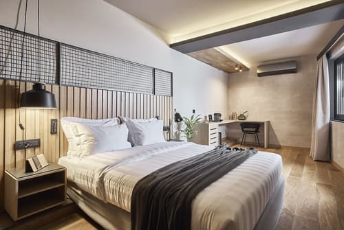 Cama Luxury Suites Glyfada, Room