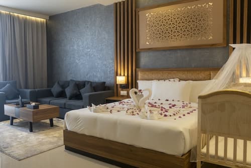 The Plaza Hotel and Resort, Room