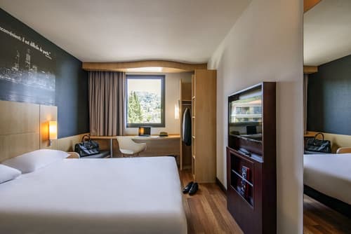 Hôtel Ibis Cannes Mouans Sartoux, Room