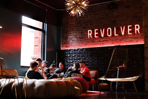 Revolver - Hostel, Reception