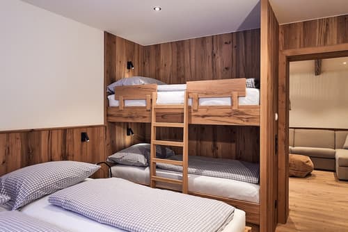 Berghaus Schroecken, Room