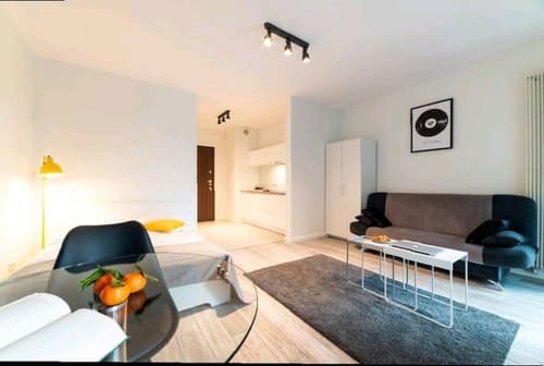 Warsaw Night Apartments MennicaResidence, Room