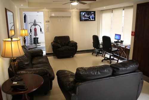 Hotel Porto Allegro - Near Malecon, Lobby lounge