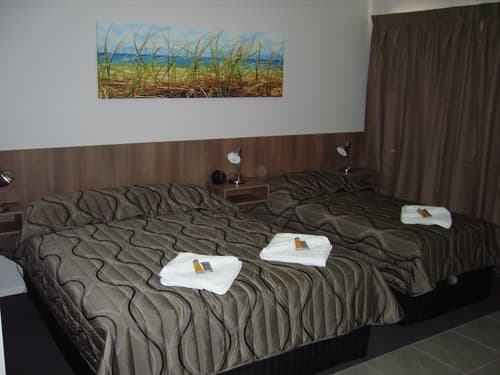 Main Street Motel, Room