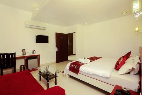 Hotel Metropolitan, Room