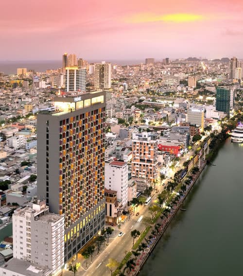 Wink Icon Hotel Danang Riverside - 24hrs Stay &amp; Rooftop Pool Bar, Primary image