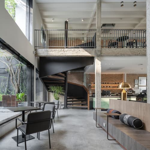 Lilit Bang Lumphu Hotel, Reception