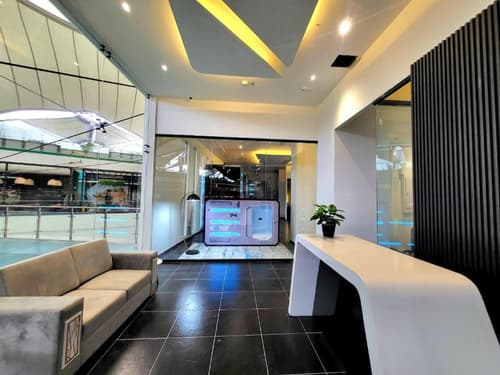 Hotel Hostal Caps Mall, Interior entrance