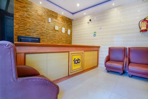 Fabexpress New Deepak, Reception