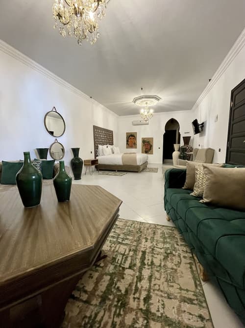 Soir de Marrakech, Room