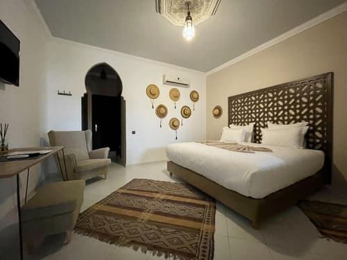 Soir de Marrakech, Room