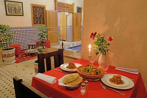riad zanouba, Restaurant