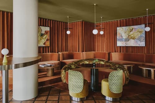 Locke Am Platz Zurich, Reception