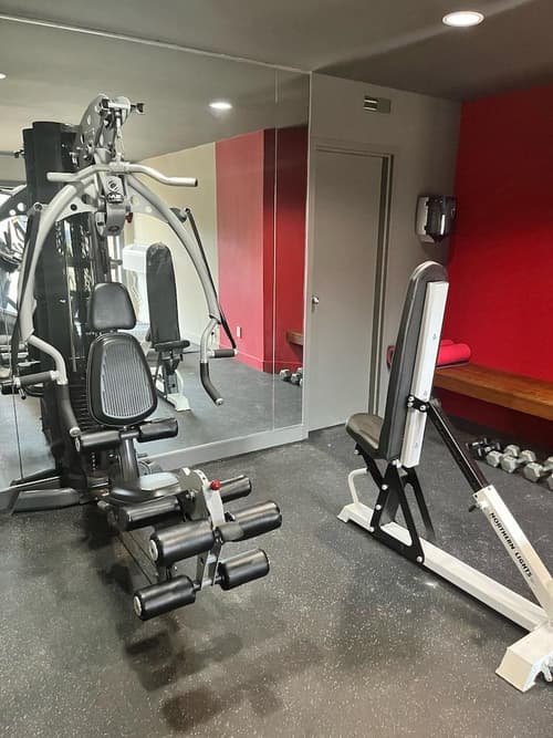 Ramada by Wyndham Ottawa On The Rideau, 