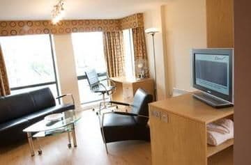 Aparthotel Roomzzz Leeds Citywest, 