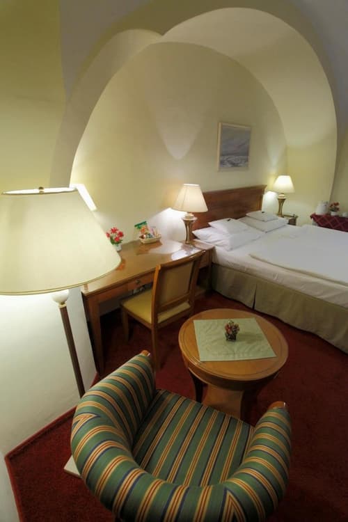 Hotel Romantik Eger, 