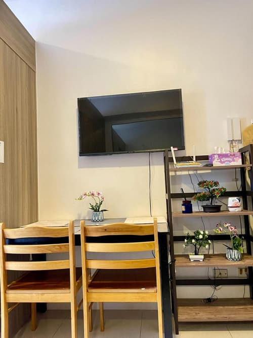 Fame Residence Retreat Cozy 1BR with Balcony, 