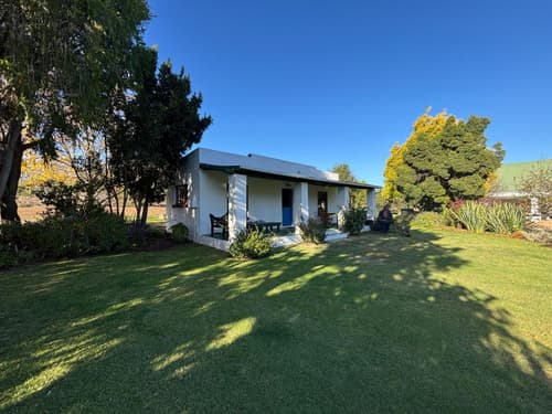 Blue Cow Barn - Boutique Farm, 