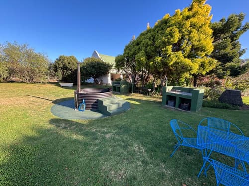 Blue Cow Barn - Boutique Farm, 