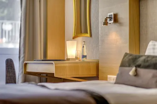 Hotel Continental, Room