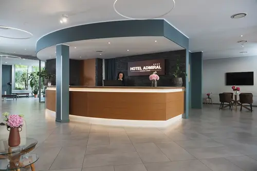 Hotel Admiral, Reception