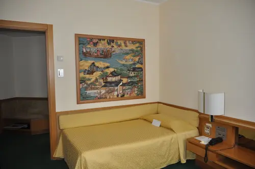 Galileo Hotel, Room