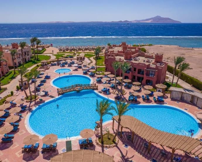 Charmillion Sea Life Resort 