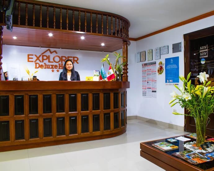 Hotel Explorer Deluxe, 