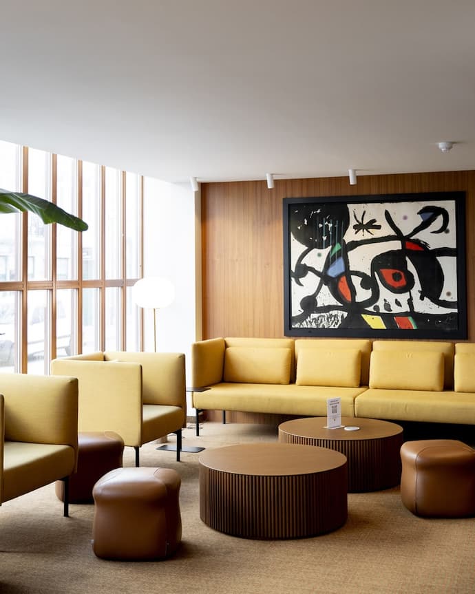 Hotel Noreg, Primary image