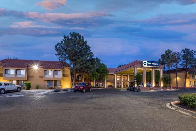 Best Western Airport Albuquerque InnSuites Hotel & Suites, Primary image