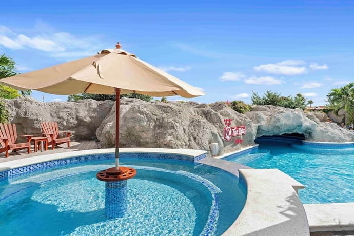 The Ritz Hostel, Primary image