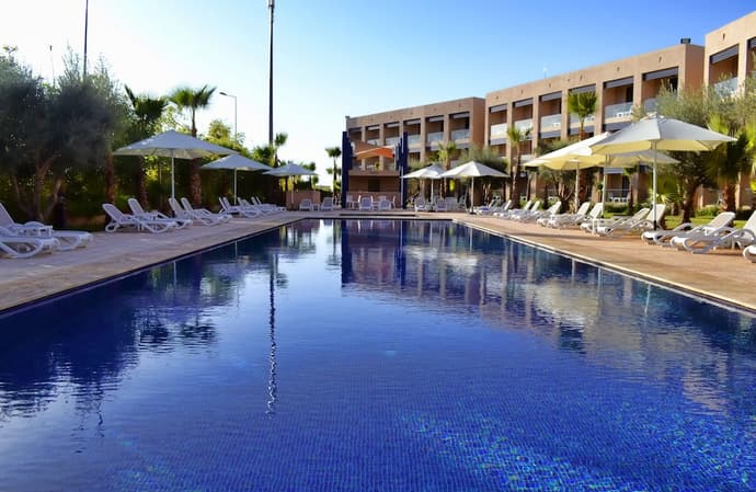 Wazo Hôtel, Primary image