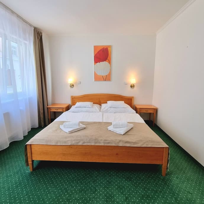 Hotel Claris, Primary image