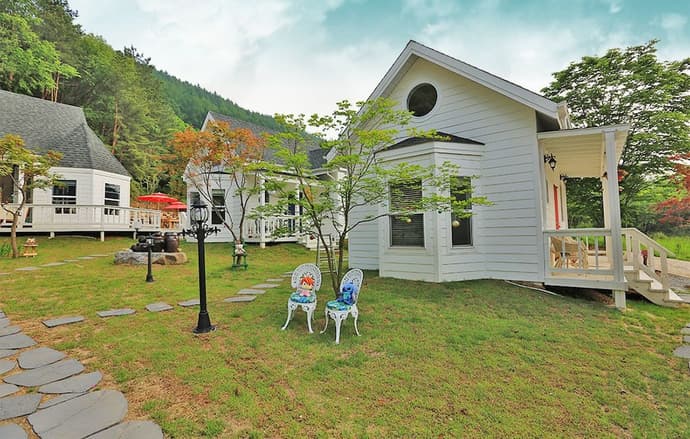 Kismet Cottage, Primary image