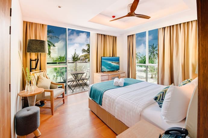 Seasalter Maldives, Primary image