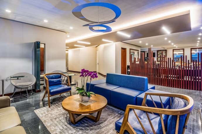 NH Bogotá Urban 93 Royal, Lobby