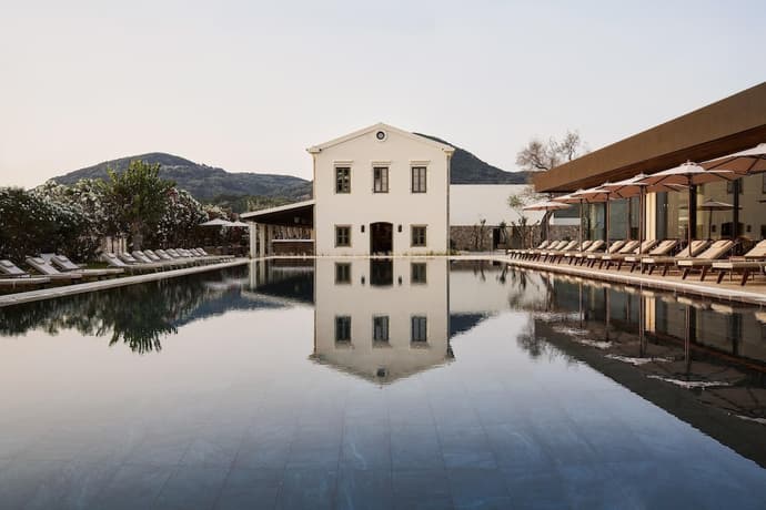 The Olivar Suites, Primary image