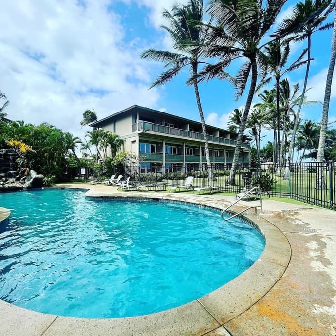 Hotel Coral Reef, Primary image