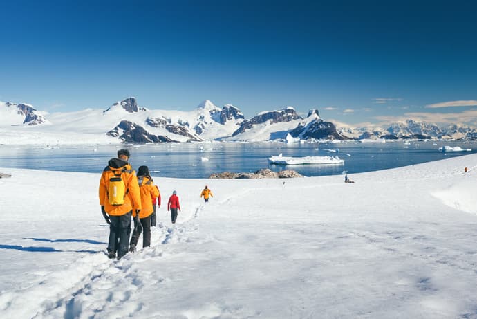 Antarctic Explorer: Discovering the 7th Continent