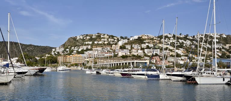 Росес, Испания